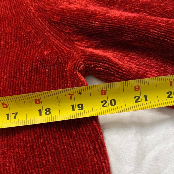 90s Knitted Acrylic Red Floral Mock Neck Sweater - Picture 5 of 7